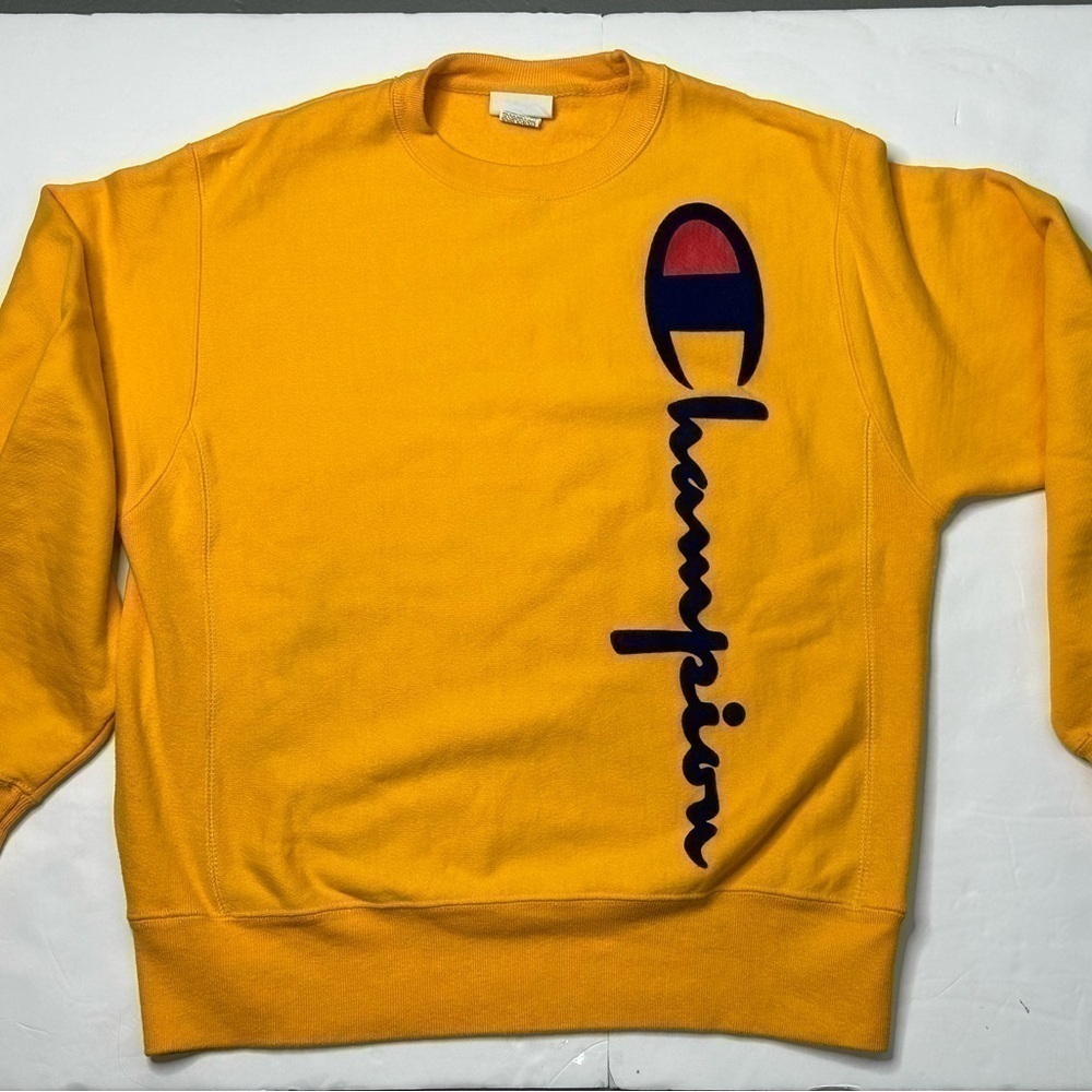 Champion Reverse Weave sweatshirt men's size M yellow-gold large script logo